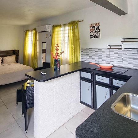 Cattleya Flor Hotel Oranjestad  Esterno foto